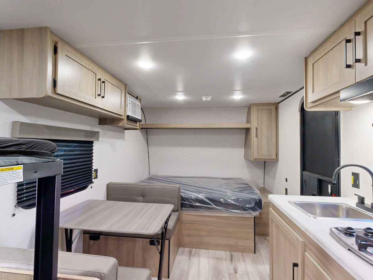 YA−MAN EP-17SB 2027 Keystone Coleman 17B - Stock #2667038 | Poteau, OK | Camping
